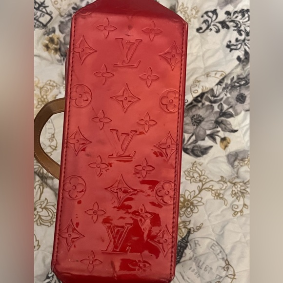 AUTHENTIC LOUIS VUITTON READE VERNIS Handbag - Rarely Used! - Picture 7 of 7
